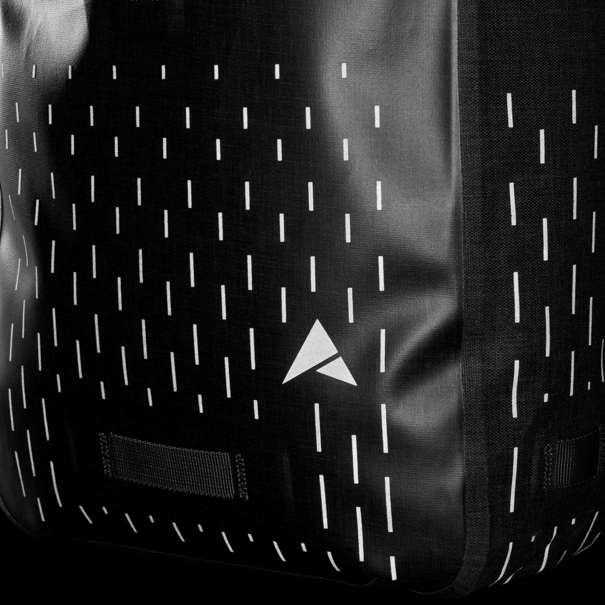 Bike & Bag bicycle commuter bags Altura Thunderstorm City 20 Backpack
